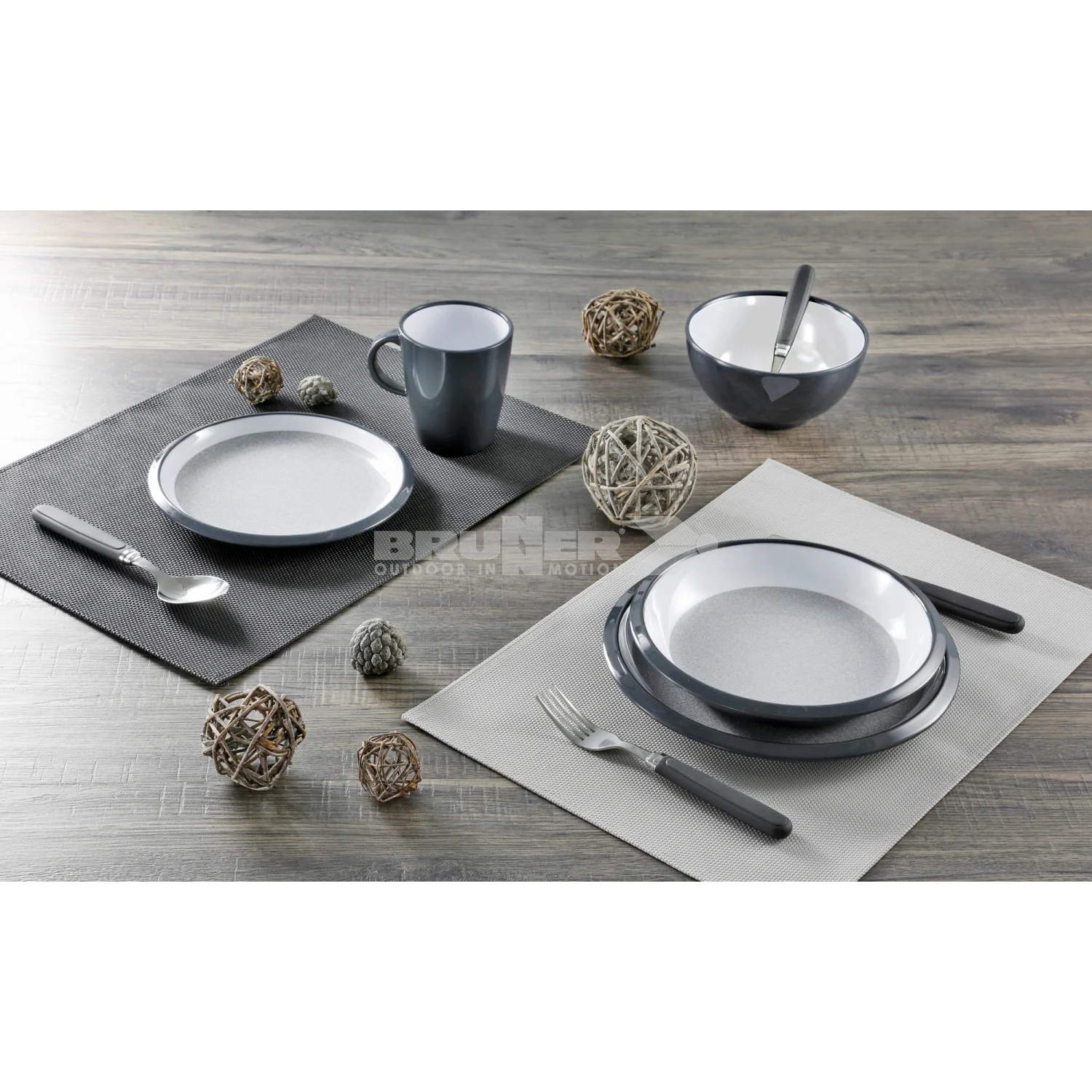 BRUNNER MIDDAY SET GRANYTE SET PIATTI DA 12 PEZZI IN RESISTENTE MELAMINA E FONDO ANTISLIP - Image 2