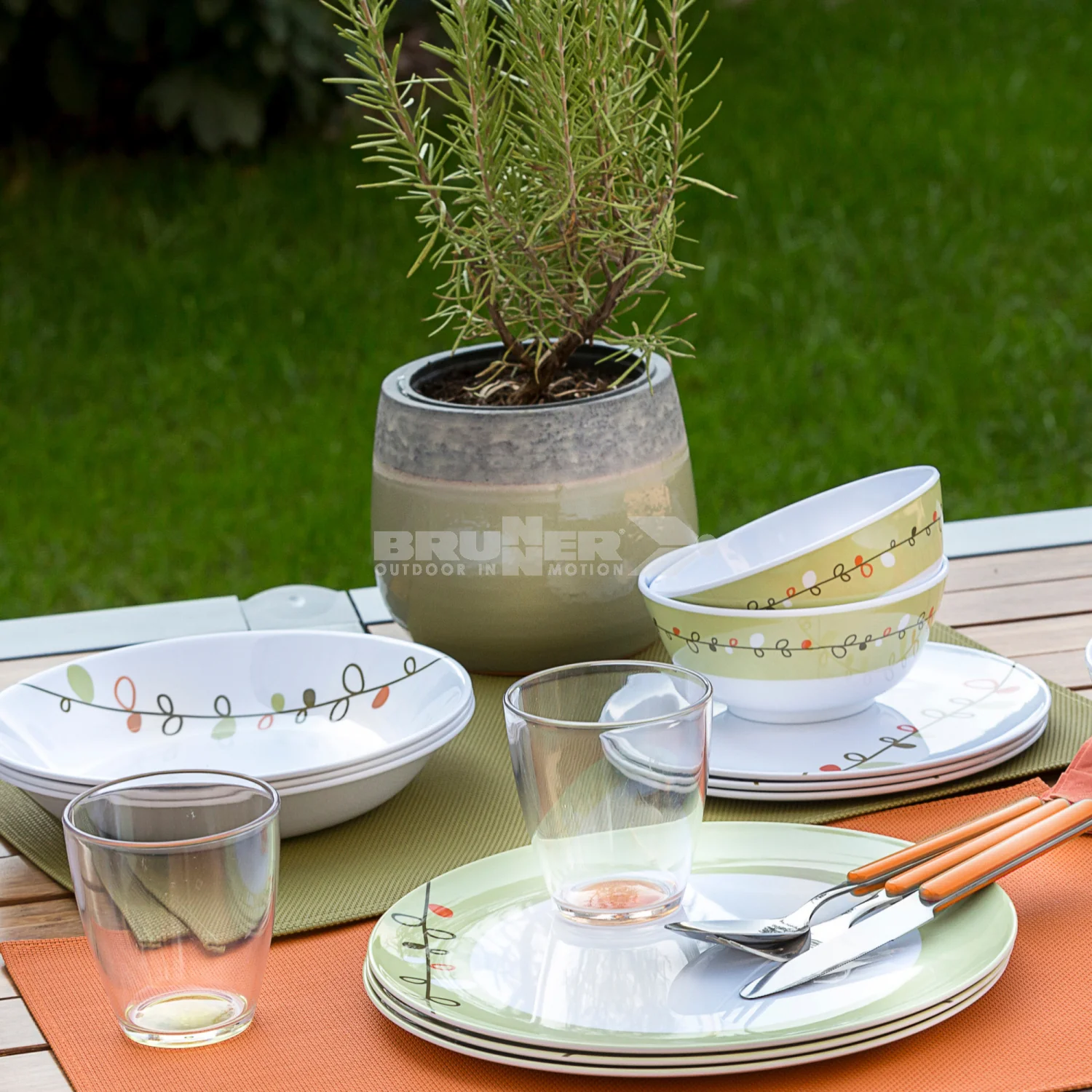 BRUNNER MELAMINE SET ESPRIT SET PIATTI E TAZZE COMPOSTO DA 16 PEZZI IN RESISTENTE MELAMINA - Image 5