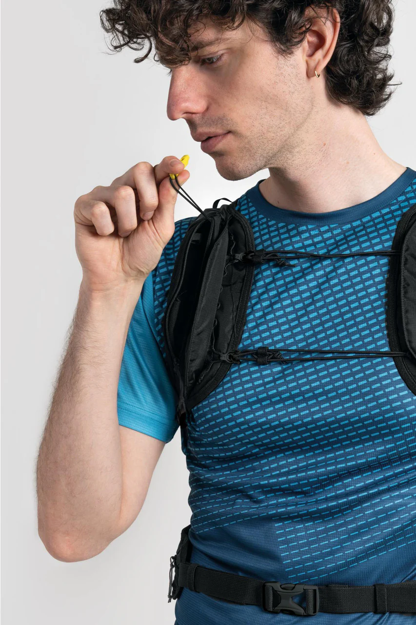 FERRINO FASTDRY 20 ZAINO ULTRALEGGERO IMPERMEABILE DA TRAIL - Image 9