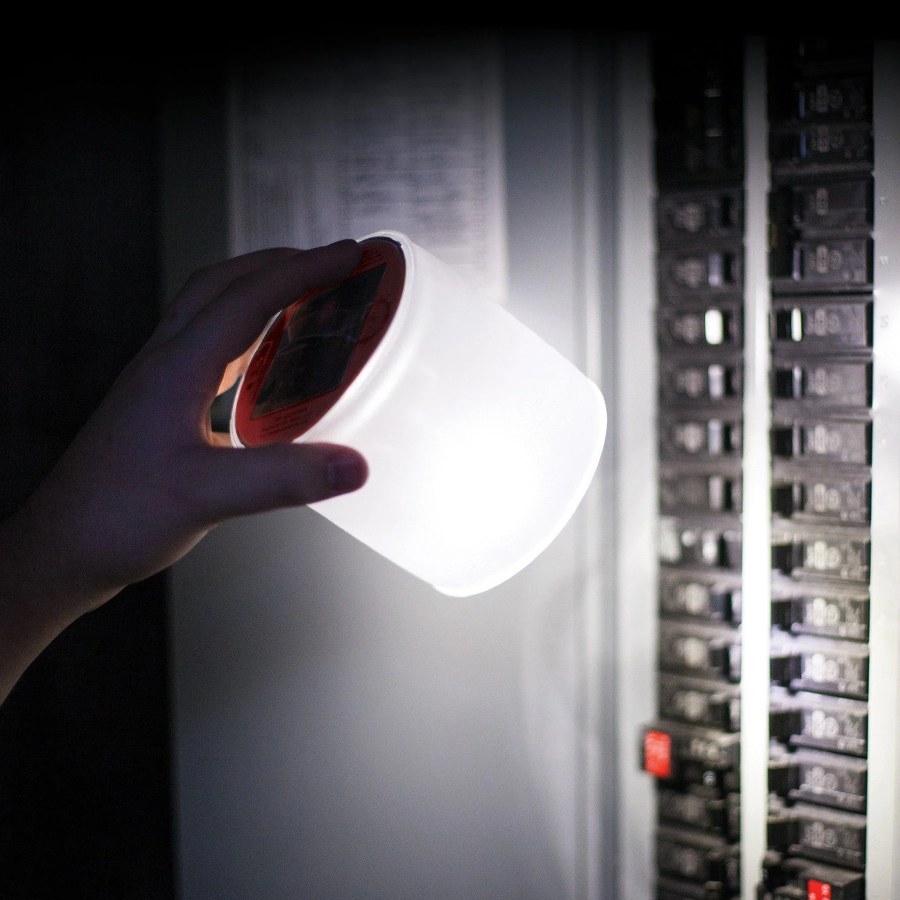 LUCI EMRG LUCE D'EMERGENZA CON RICARICA SOLARE LEGGERA E IMPERMEABILE - Image 8